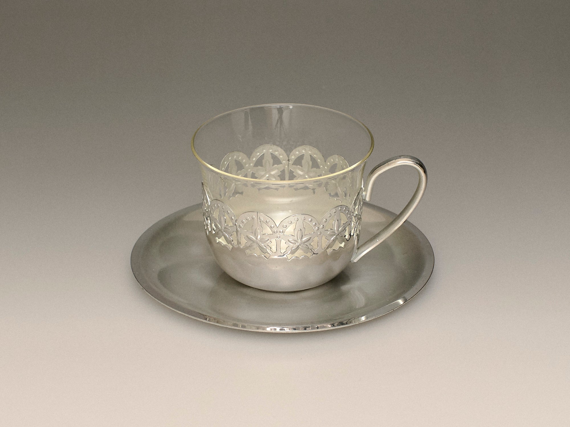 A Silver Embrace Set