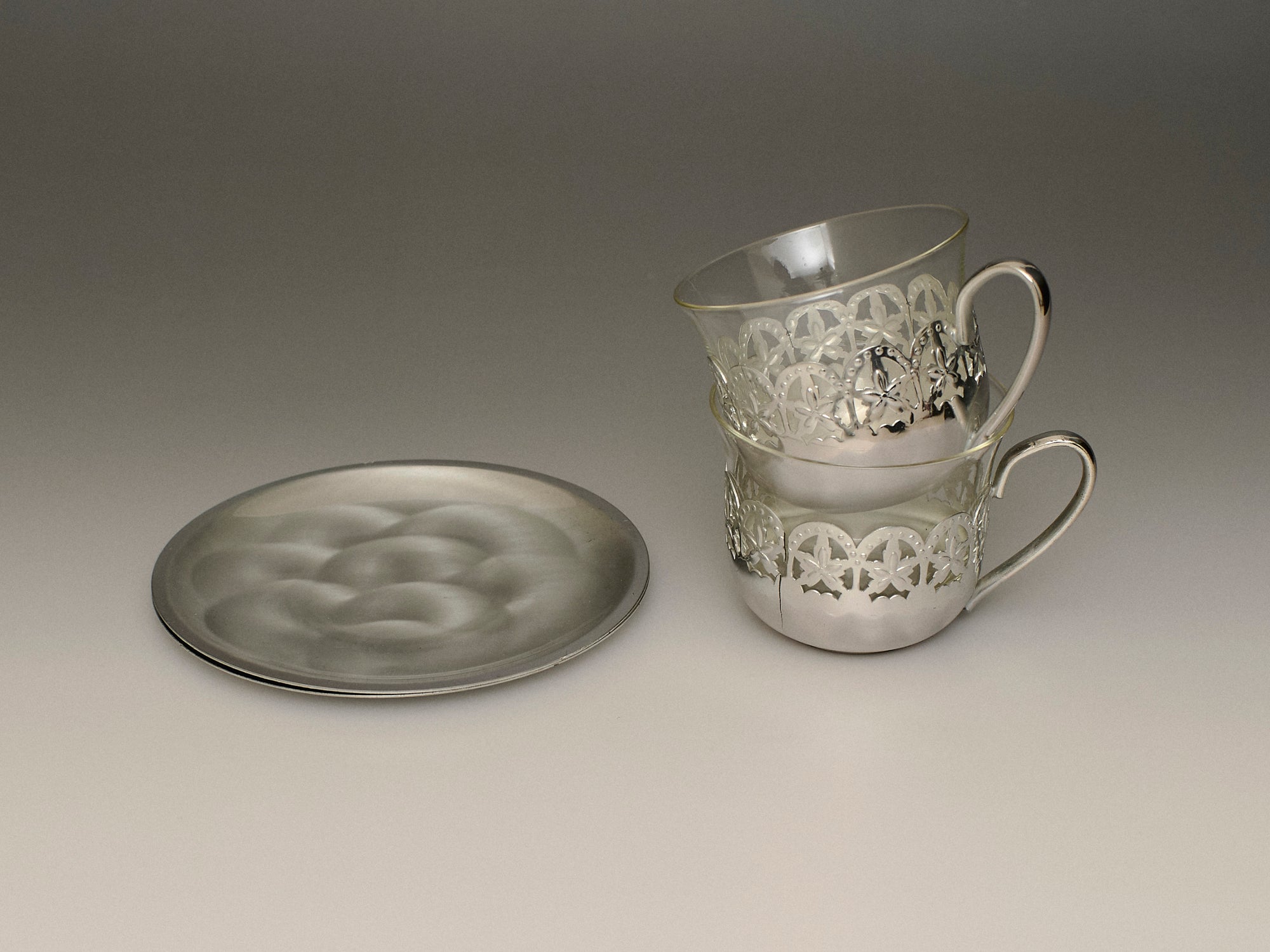 A Silver Embrace Set