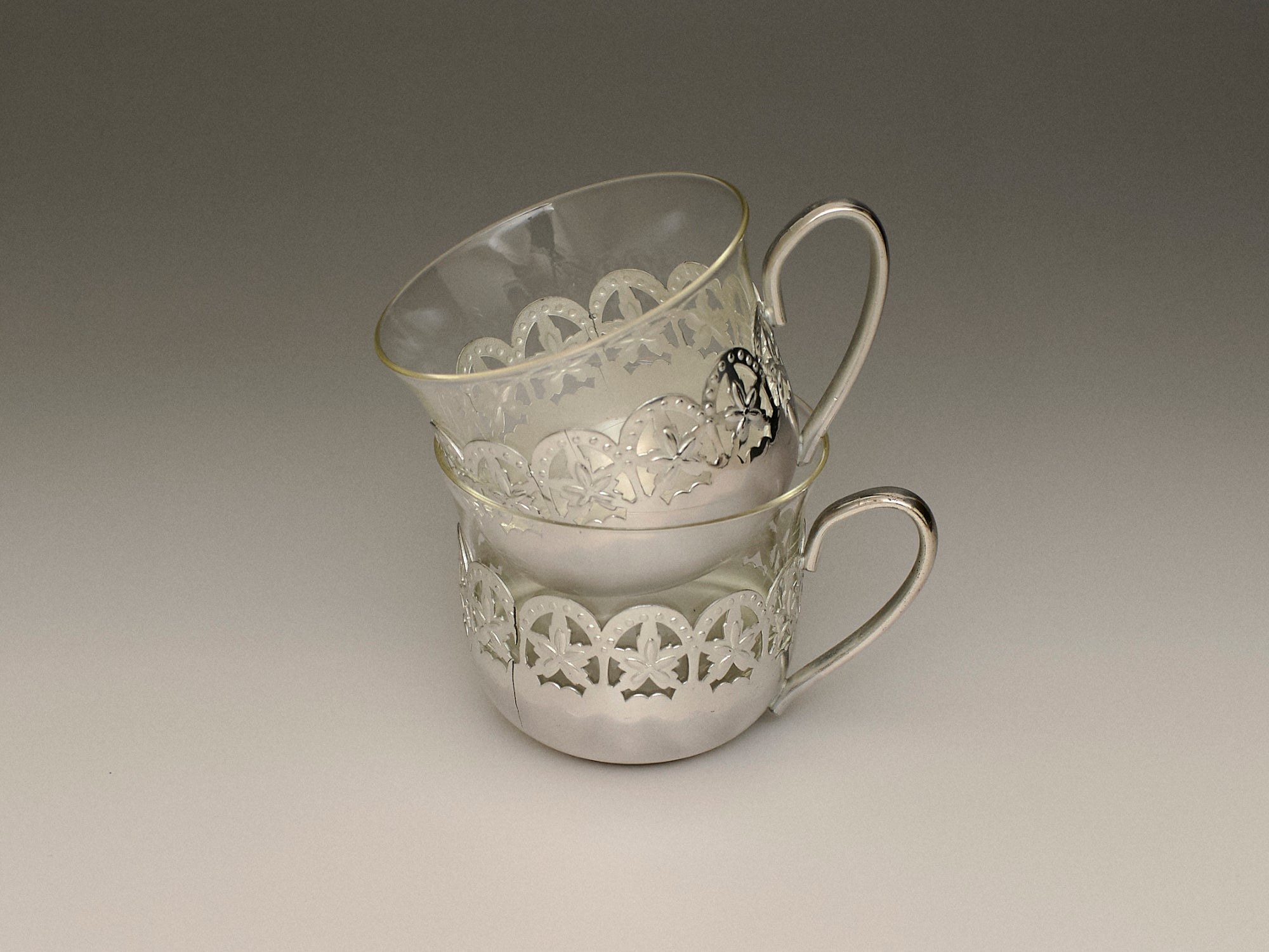 A Silver Embrace Set