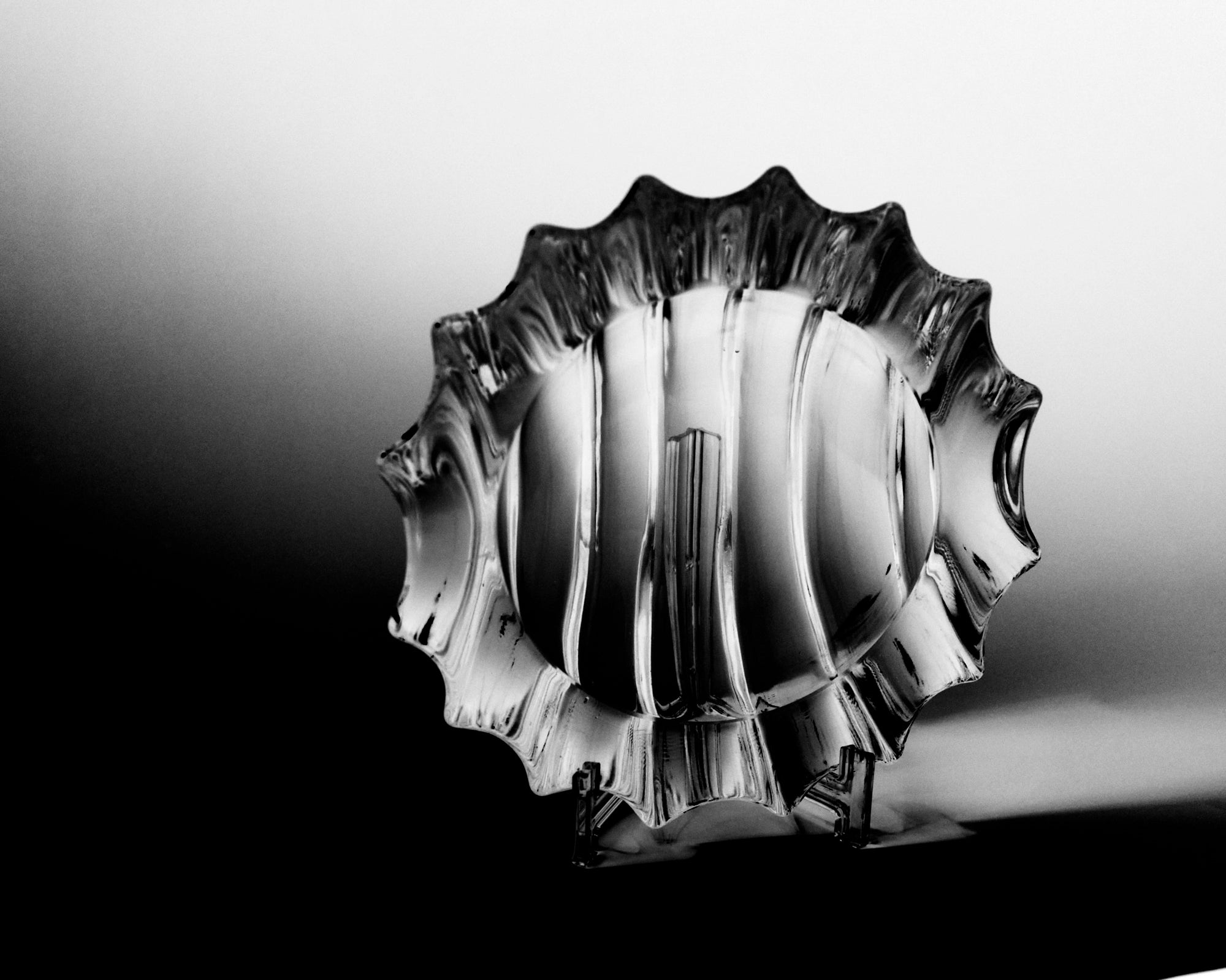 Shōwa Retro Glass Wave Ashtray